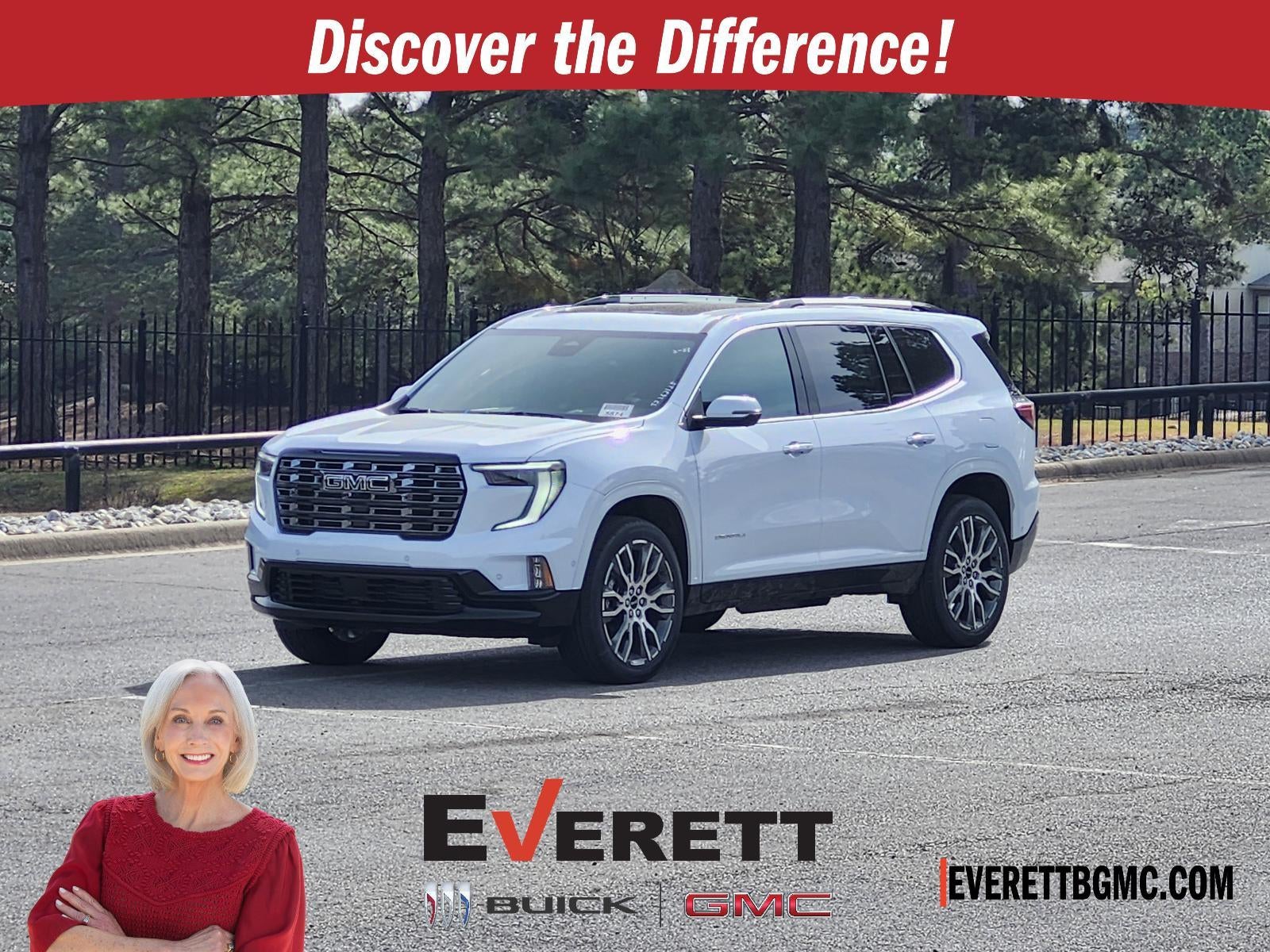 2026 GMC Acadia FWD Denali Ultimate in Glacier White Tricoat — front three-quarter view