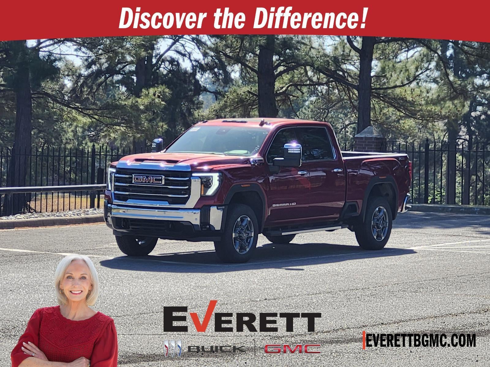 2026 GMC Sierra 2500 HD Crew Cab Standard Box 4-Wheel Drive SLT in Volcanic Red Tintcoat — front three-quarter view