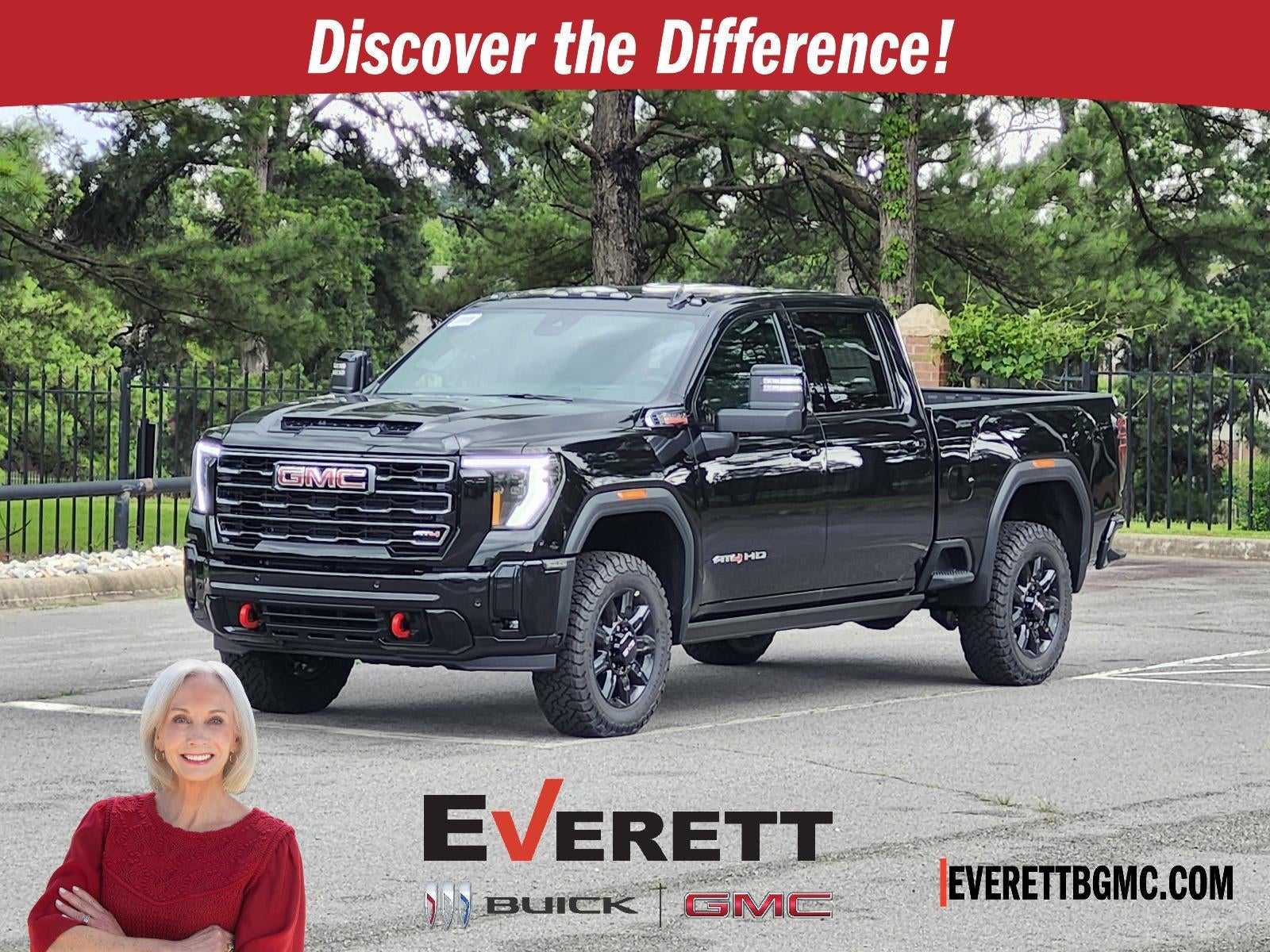 2026 GMC Sierra 2500 HD Crew Cab Standard Box 4-Wheel Drive AT4 in Onyx Black — front three-quarter view