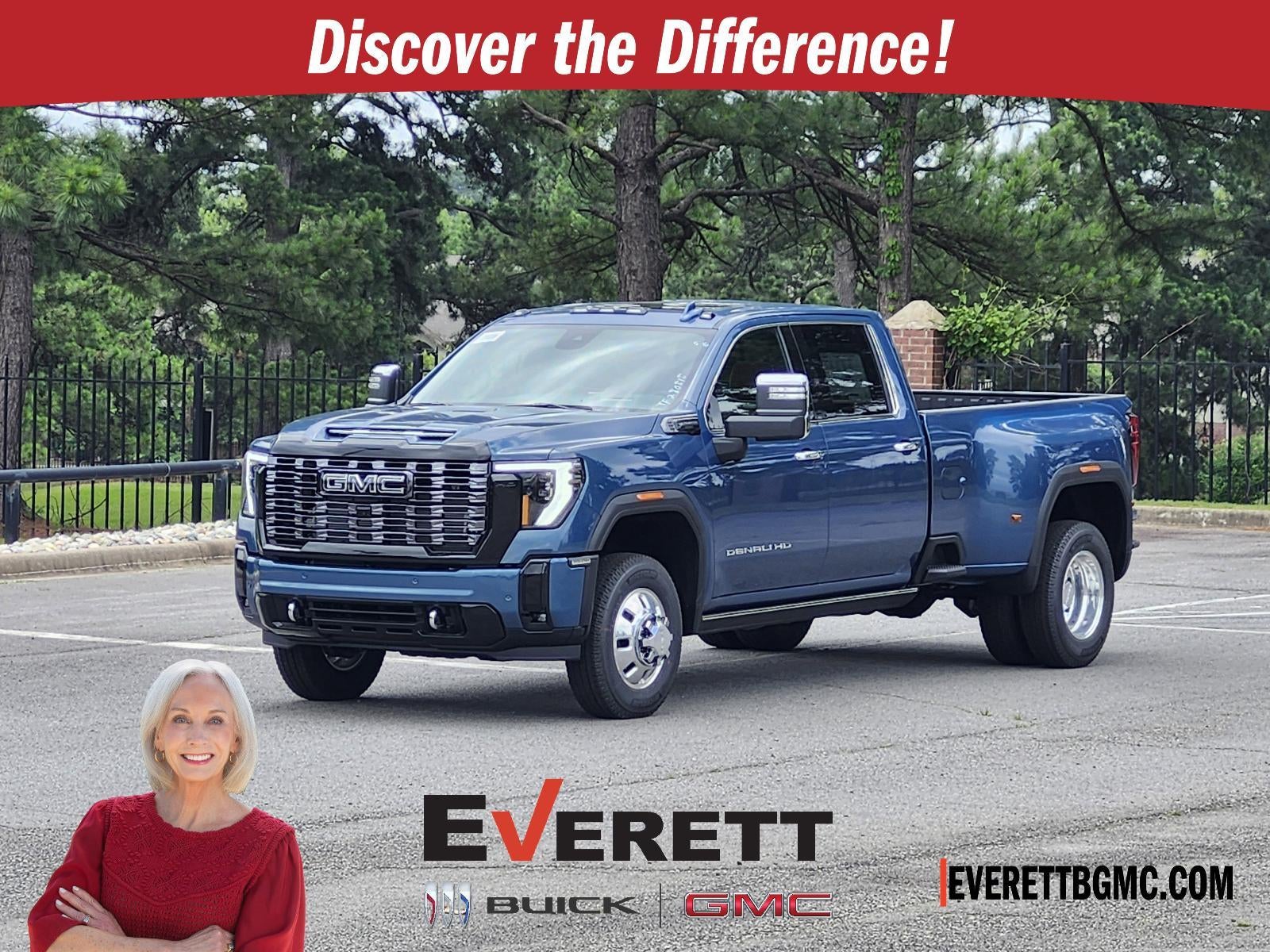 2026 GMC Sierra 3500 HD Crew Cab Long Box 4-Wheel Drive Denali Ultimate in Downpour Metallic — front three-quarter view