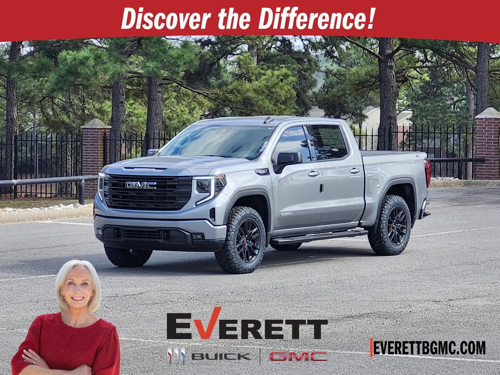 2026 GMC Sierra 1500 Crew Cab Short Box 4-Wheel Drive Elevation 3SB in Sterling Metallic — front three-quarter view