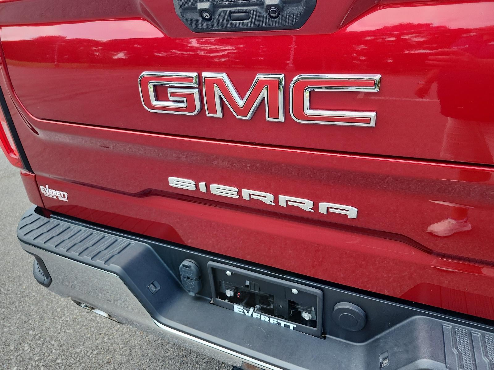 2022 GMC Sierra 1500 — interior view