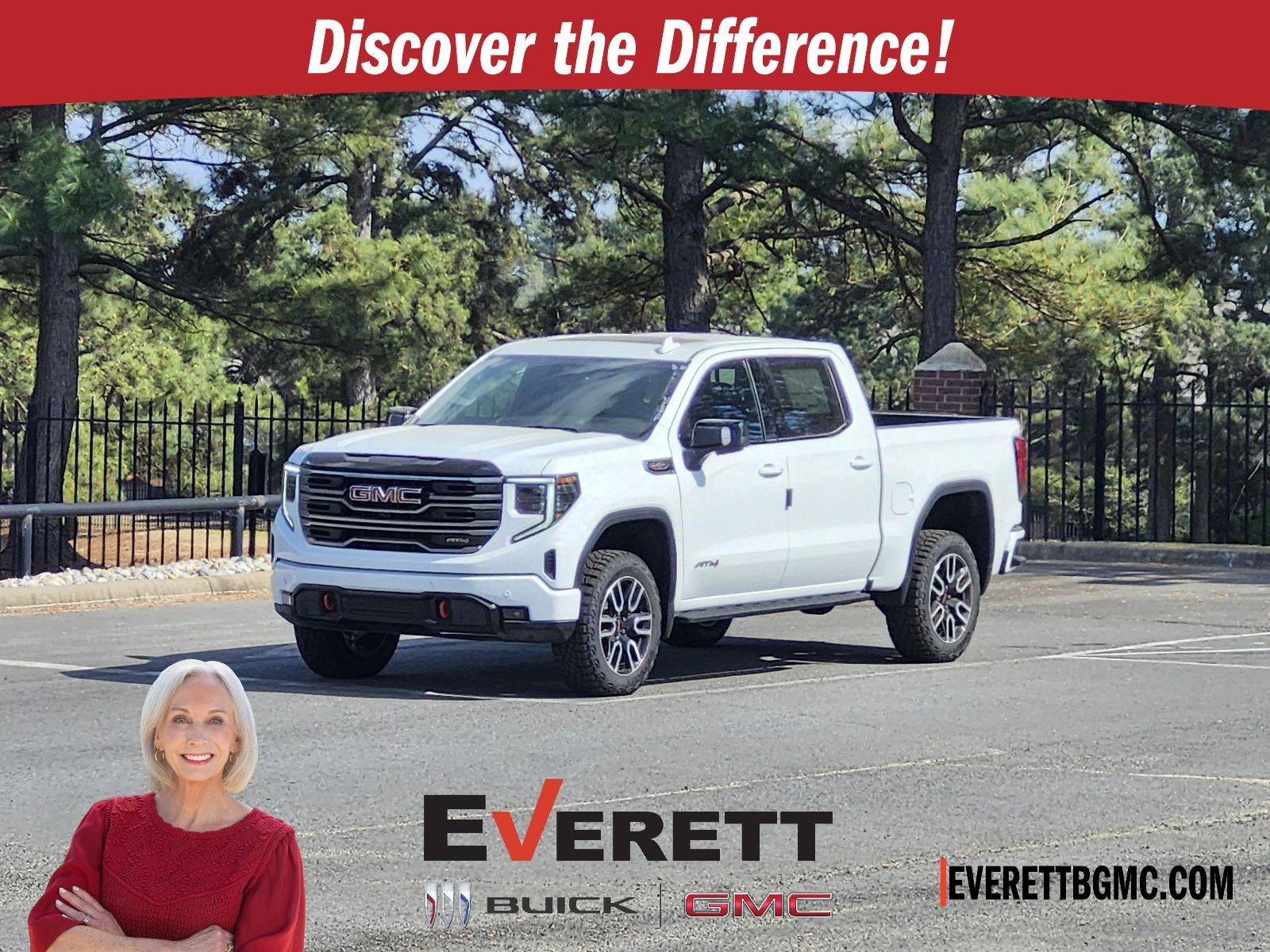 2026 GMC Sierra 1500 Crew Cab Short Box 4-Wheel Drive AT4 in Summit White — front three-quarter view