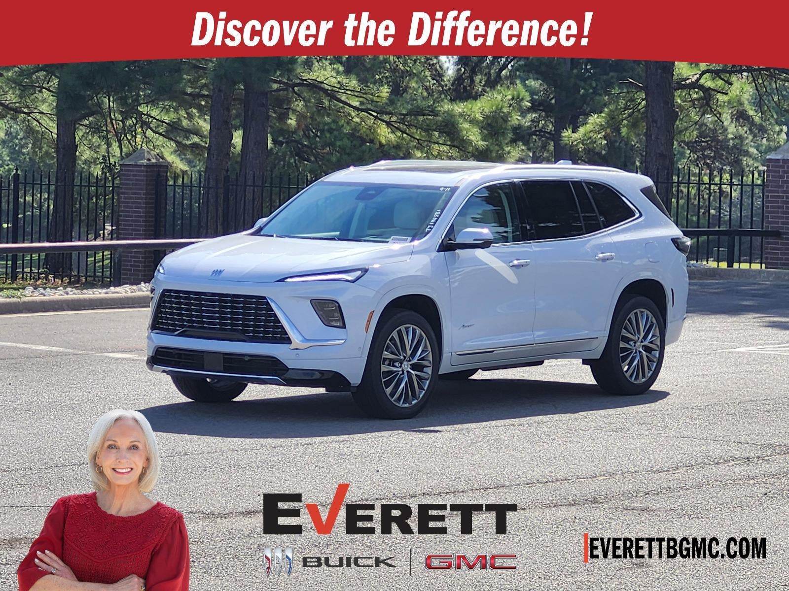 2026 Buick Enclave 4dr Avenir in Iridescent White Tricoat — front three-quarter view