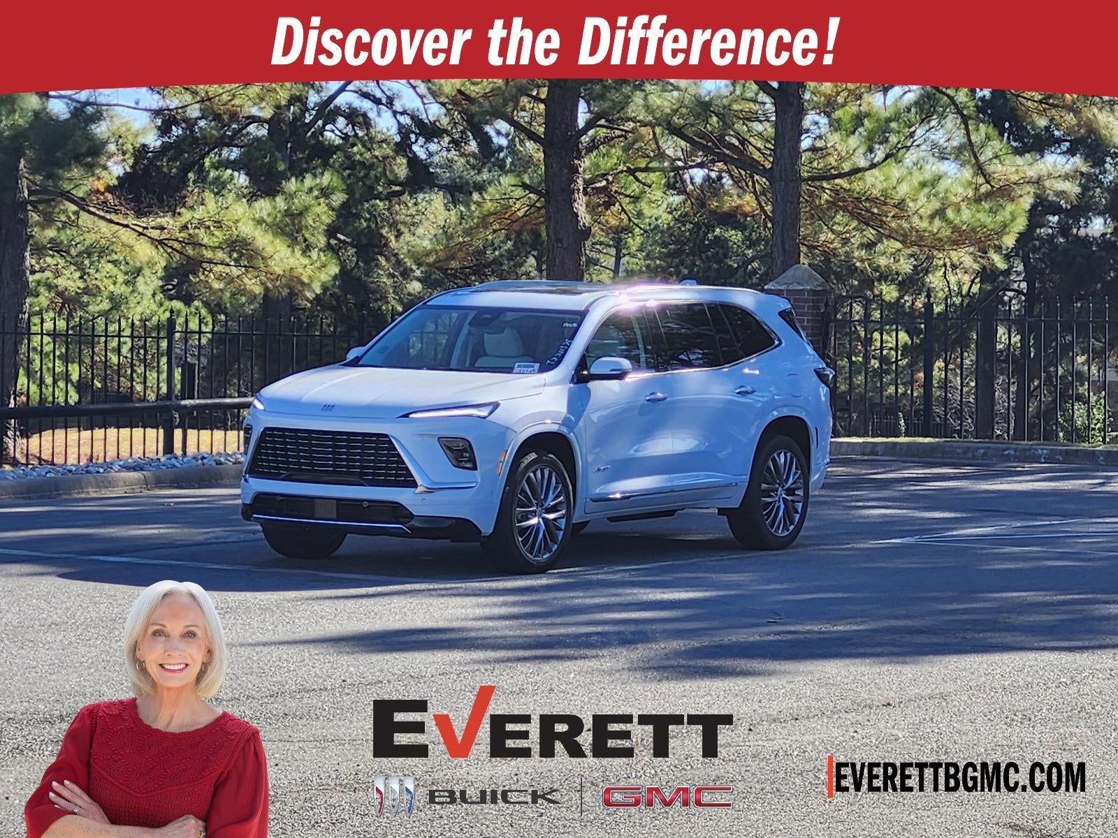 2026 Buick Enclave 4dr Avenir in Iridescent White Tricoat — front three-quarter view